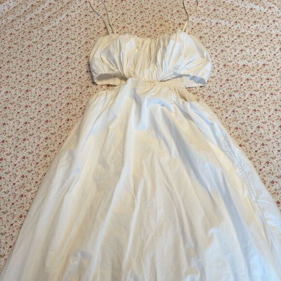 Abercrombie and Fitch cut out Elegant White Maxi Dress - Picture 6 of 9